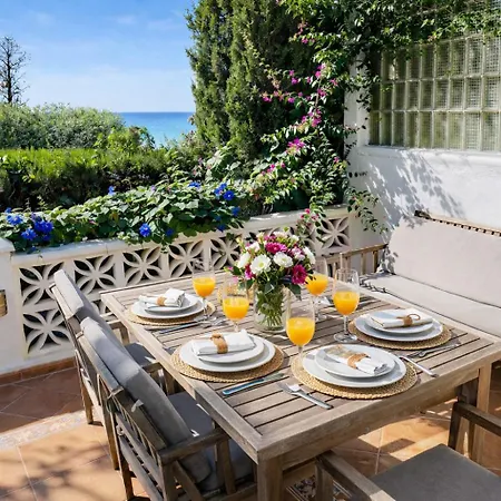House With Private Garden In Peaceful Area Close To Everything - Magnolia Semesterbostad