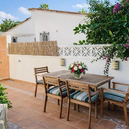 House With Private Garden In Peaceful Area Close To Everything - Magnolia Marbella
