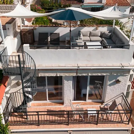 House With Private Garden In Peaceful Area Close To Everything - Magnolia *